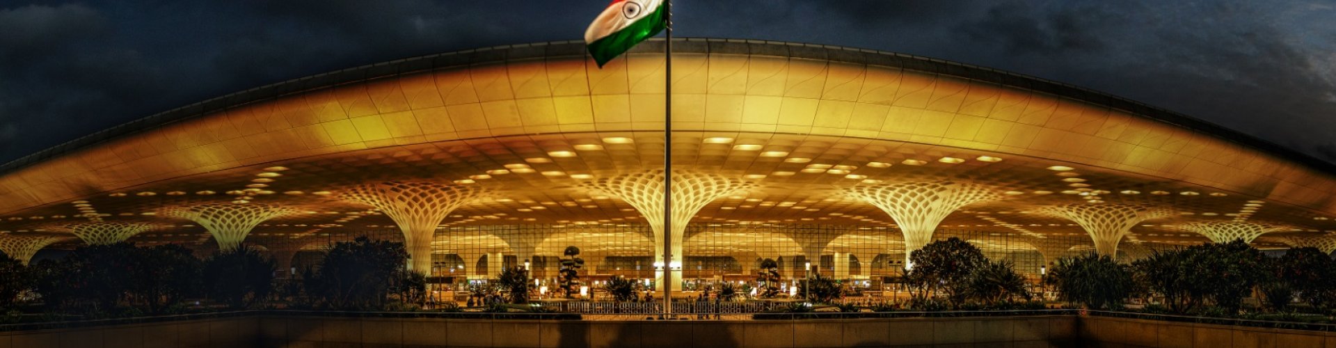 Scenic road trip from Mumbai airport